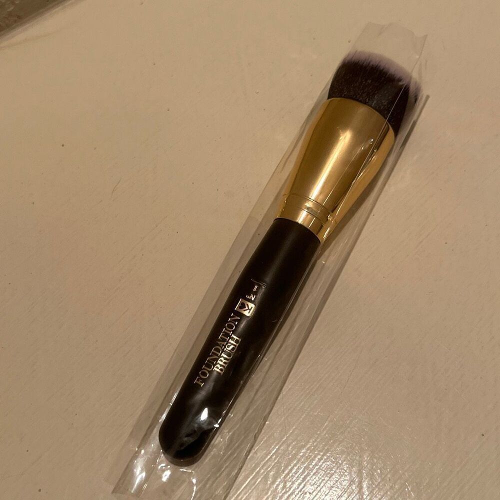 Belle Beauty Foundation Brush Number 1 Liquid Powder Cream New